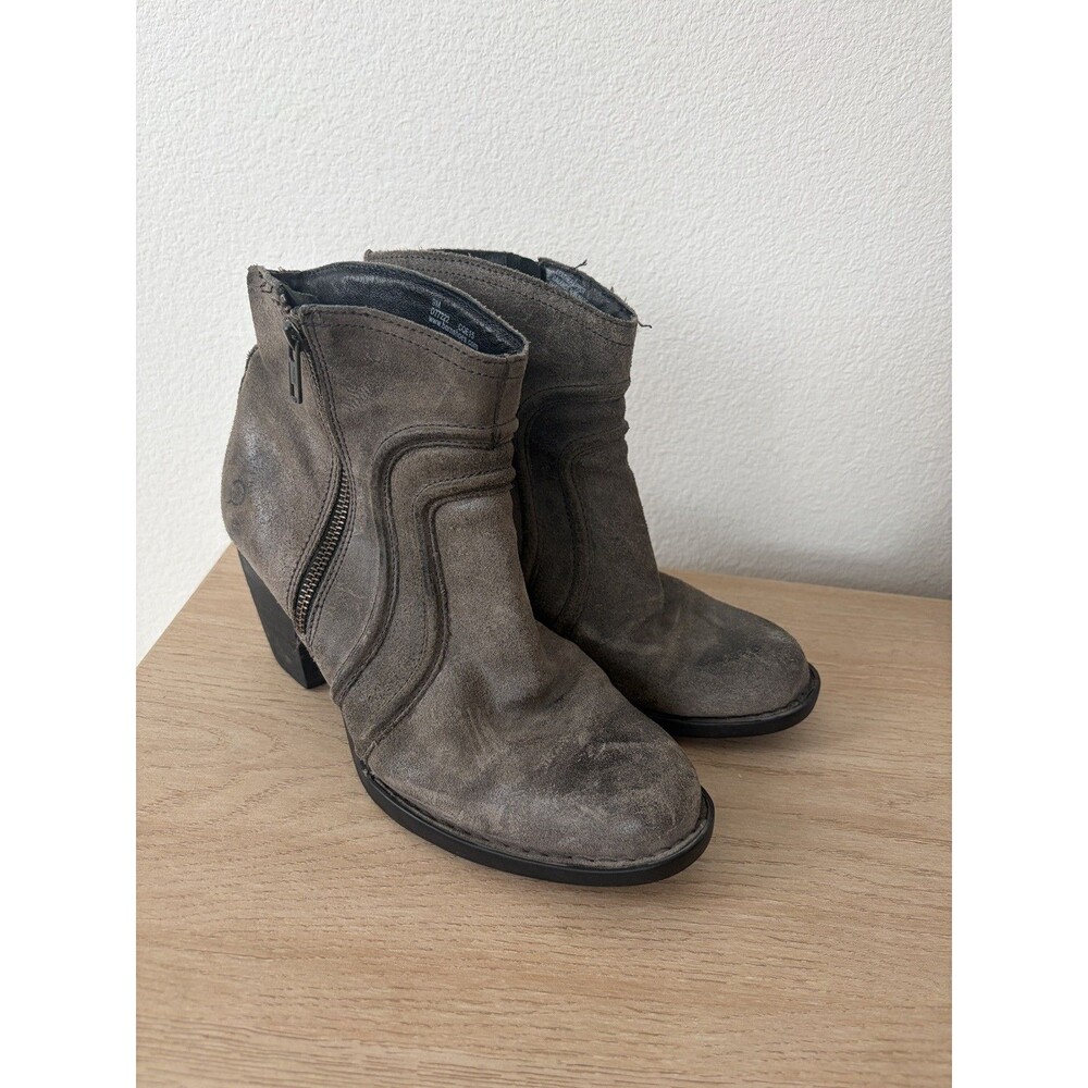 Born McKenzie Ankle Boots Booties Women's Size 9 Taupe Distressed Suede Leather